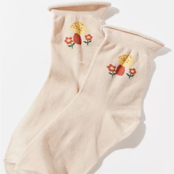 *FLASH SALE* 18 Pairs NWT Urban Outfitters Roll Up Crew Socks Set - Picture 3 of 11